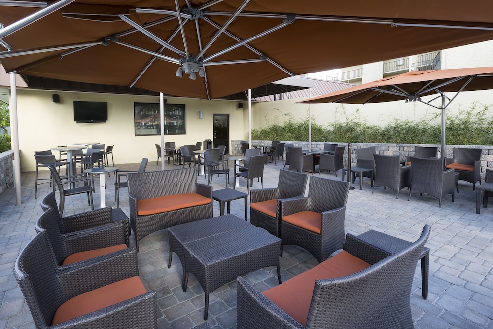 Rosen Inn Closest to Universal 49/62