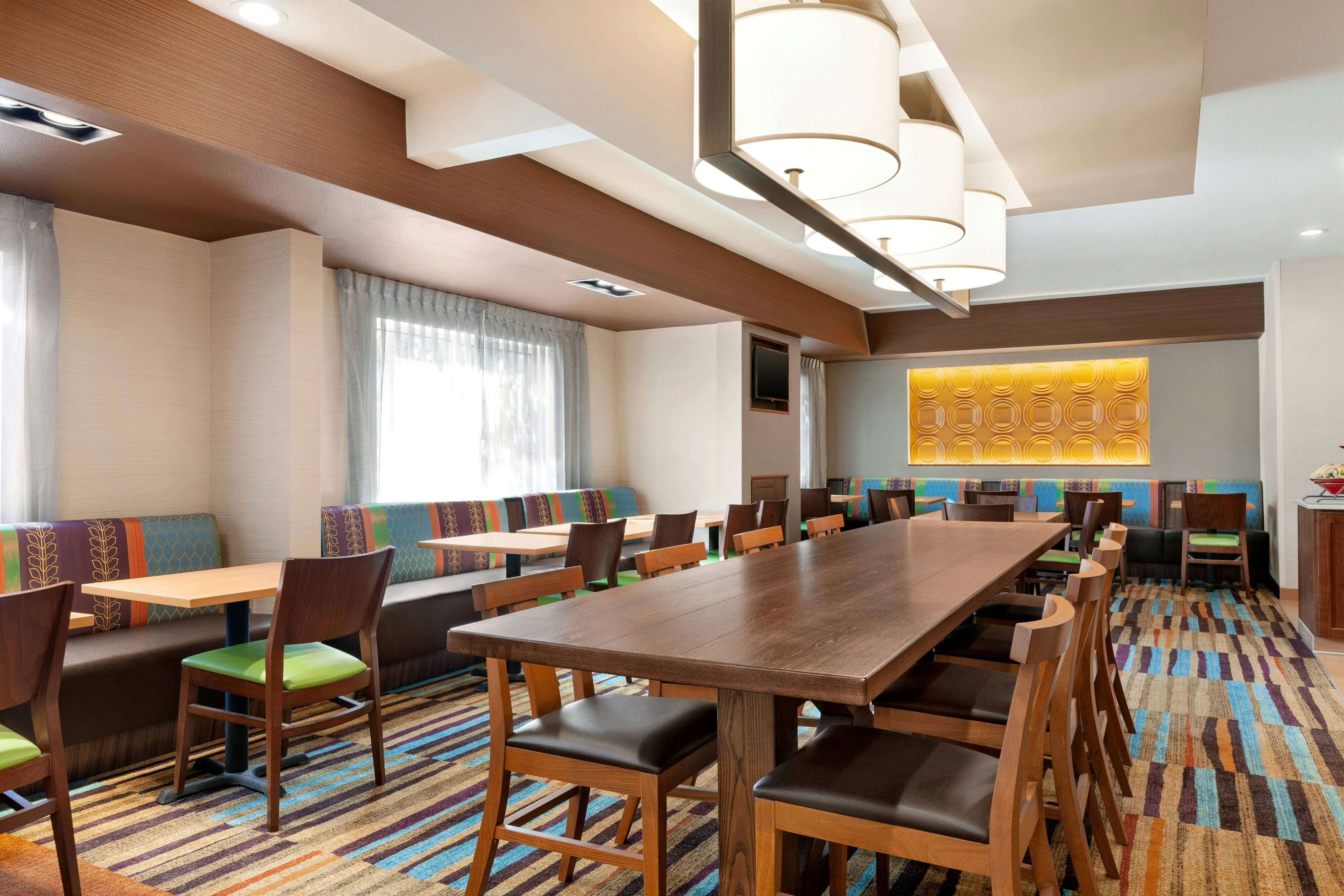 Fairfield Inn Roseville 26/35