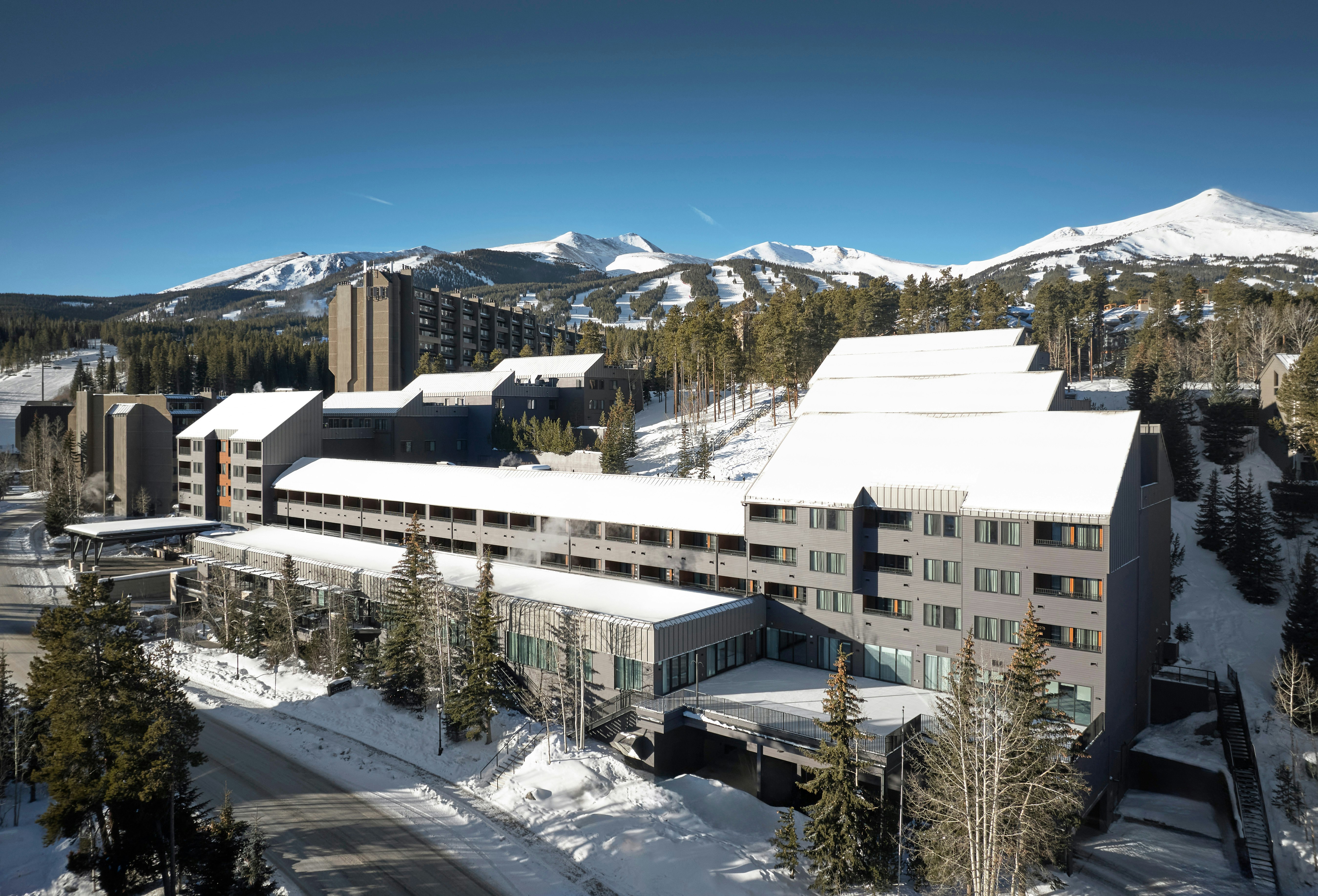 Hotel Alpenrock Breckenridge, Curio Collection by Hilton 44/46