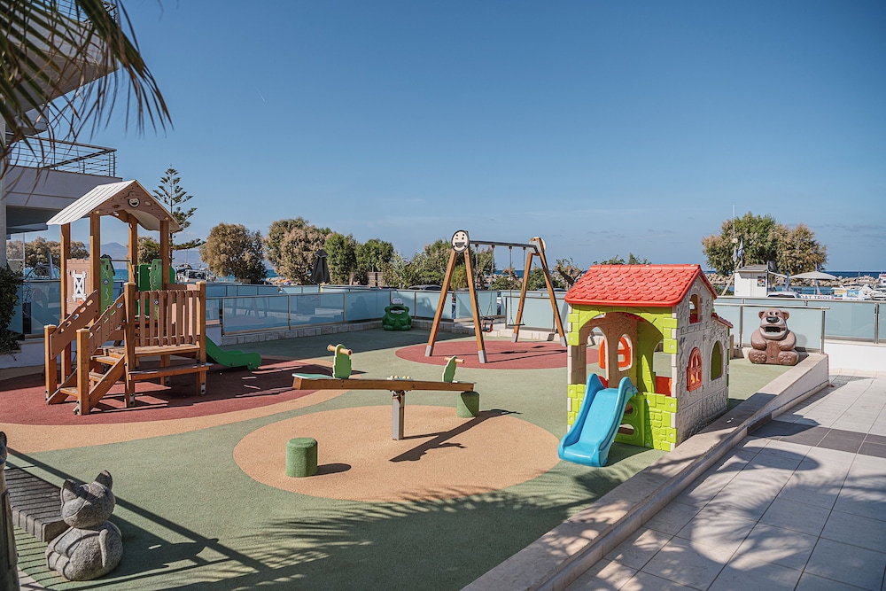Porto Platanias Beach Resort & Spa 42/50