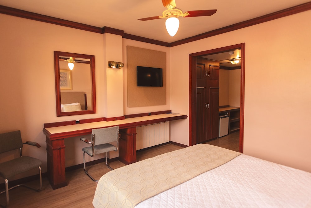 Hotel Renar 21/73