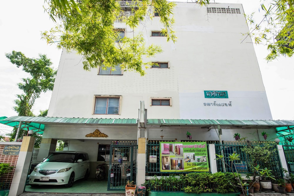 Gedkanok Apartment 4/64