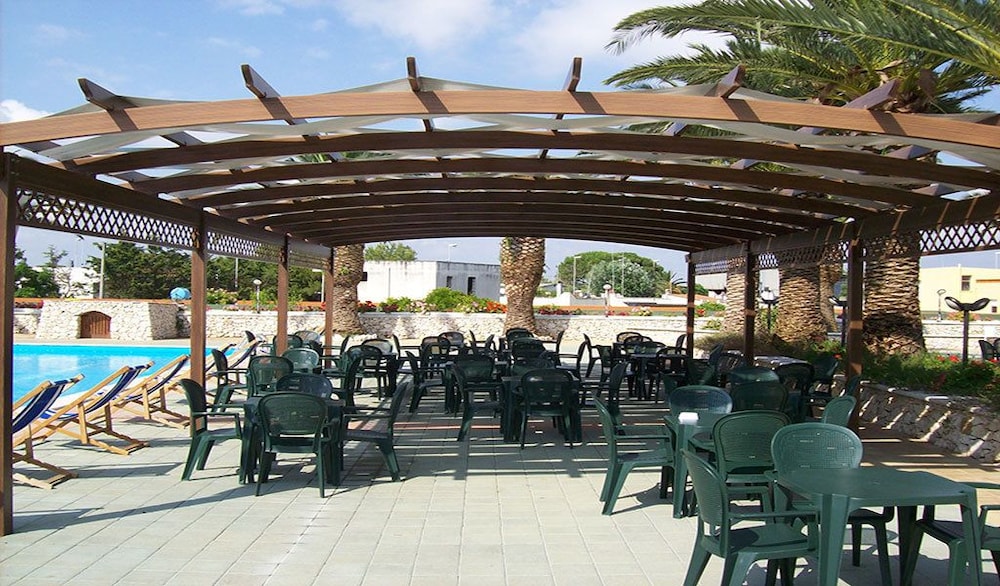 Racar Hotel &amp; Resort 26/45
