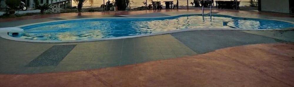 Penarak Bamboo Beach Motel 22/43