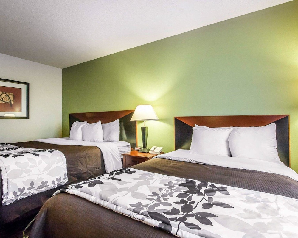 Sleep Inn And Suites Hattiesbur 12/35