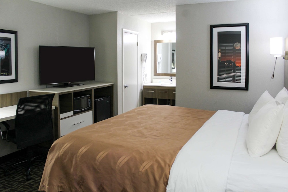 Quality Inn Athens I-65 / Huntsville Area West 14/31