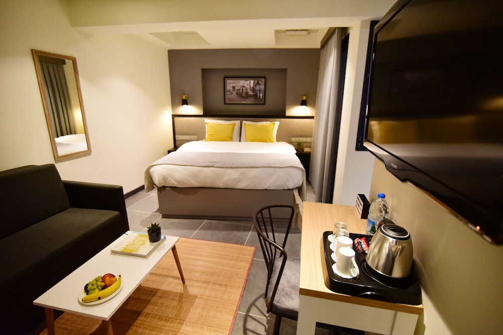 The Row Taksim Hotel 7/20