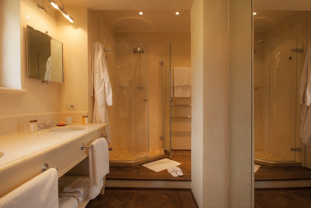 Multiple Bedrooms, Luxury, Villa, 10 King Beds