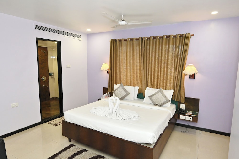 Hotel Simran Heritage Pvt. Ltd. 28/55