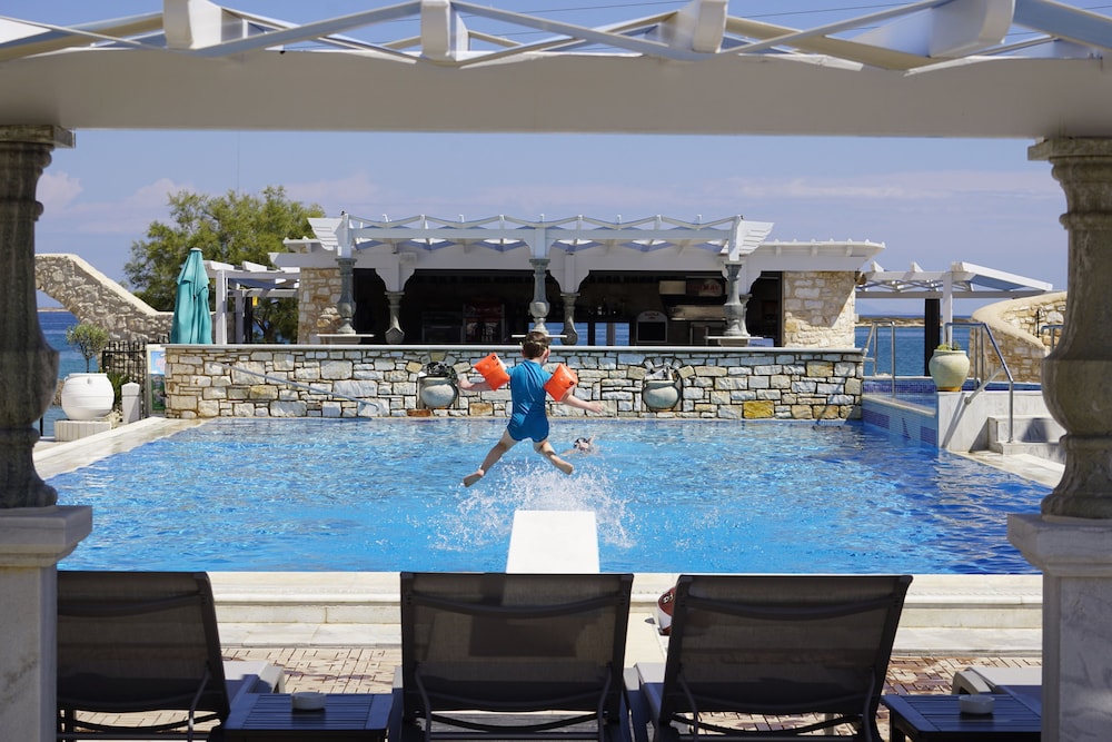 Contaratos Beach Hotel 32/50