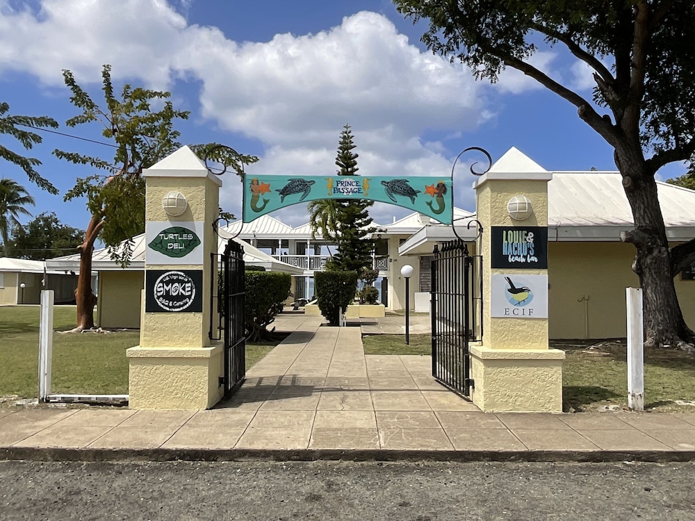 The Frederiksted Hotel 37/49