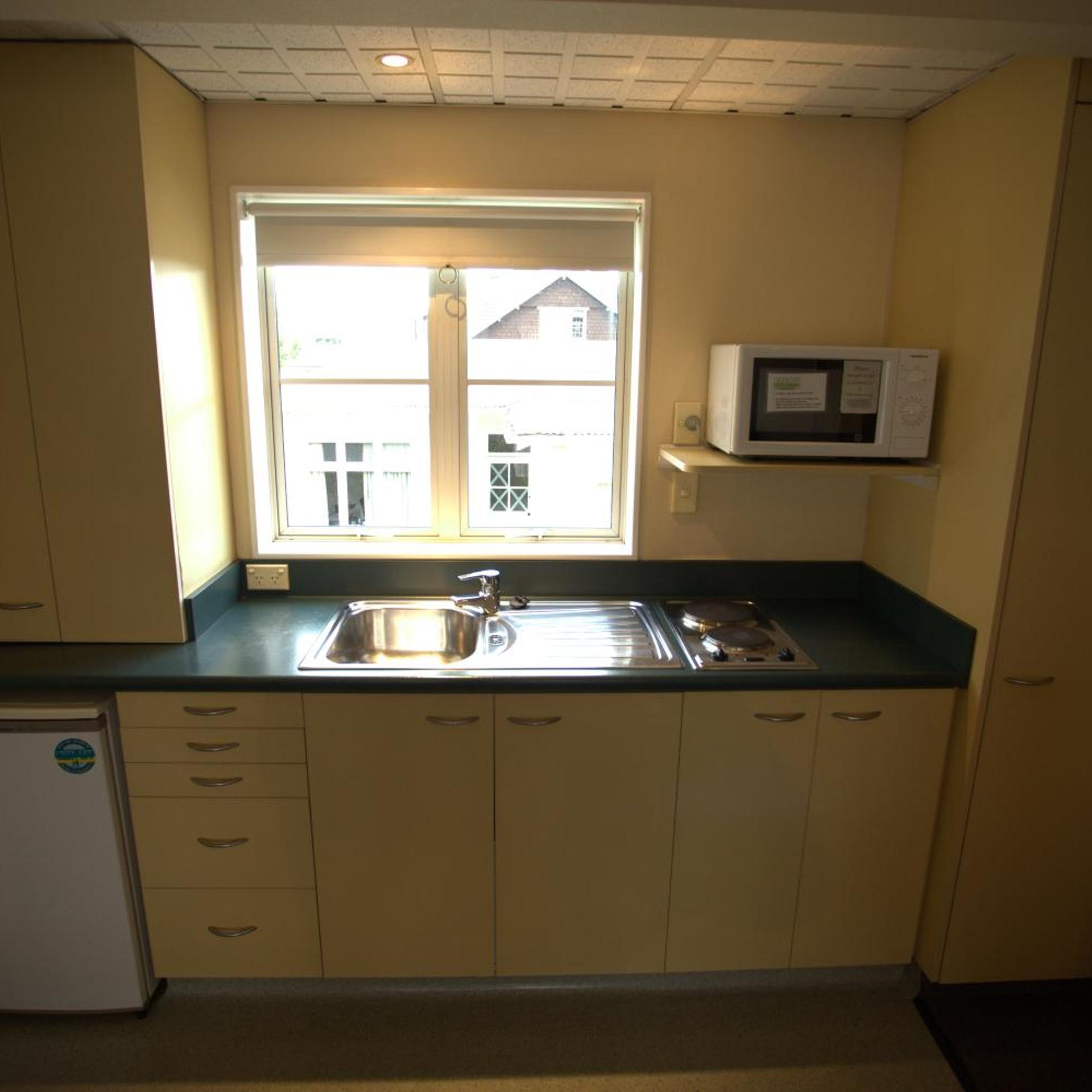 Birchwood Manor Motel 19/50
