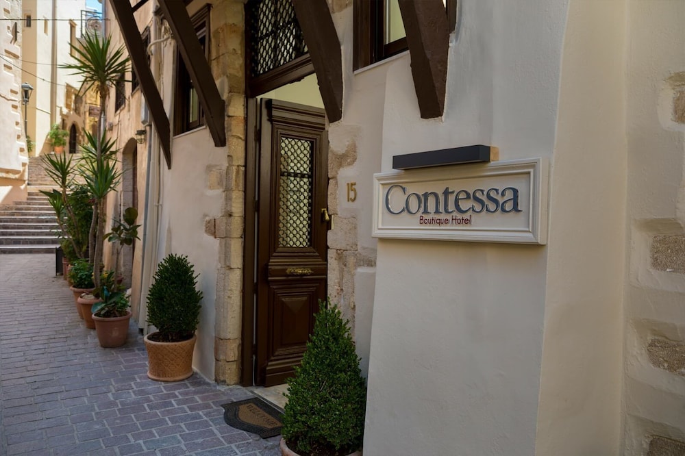 Contessa Boutique Hotel 62/65