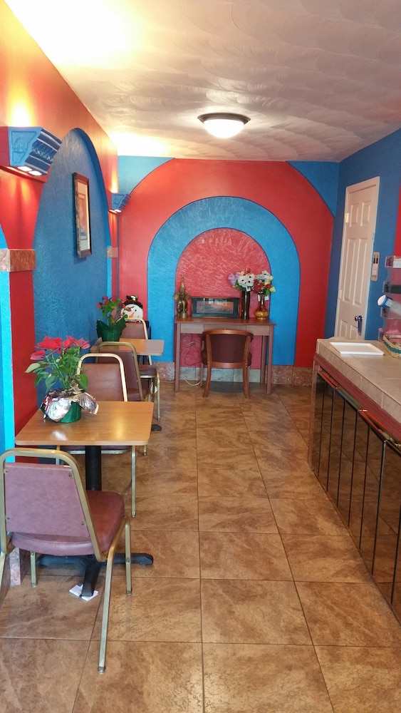 Stay Express Inn Near Ft. Sam Houston 18/26