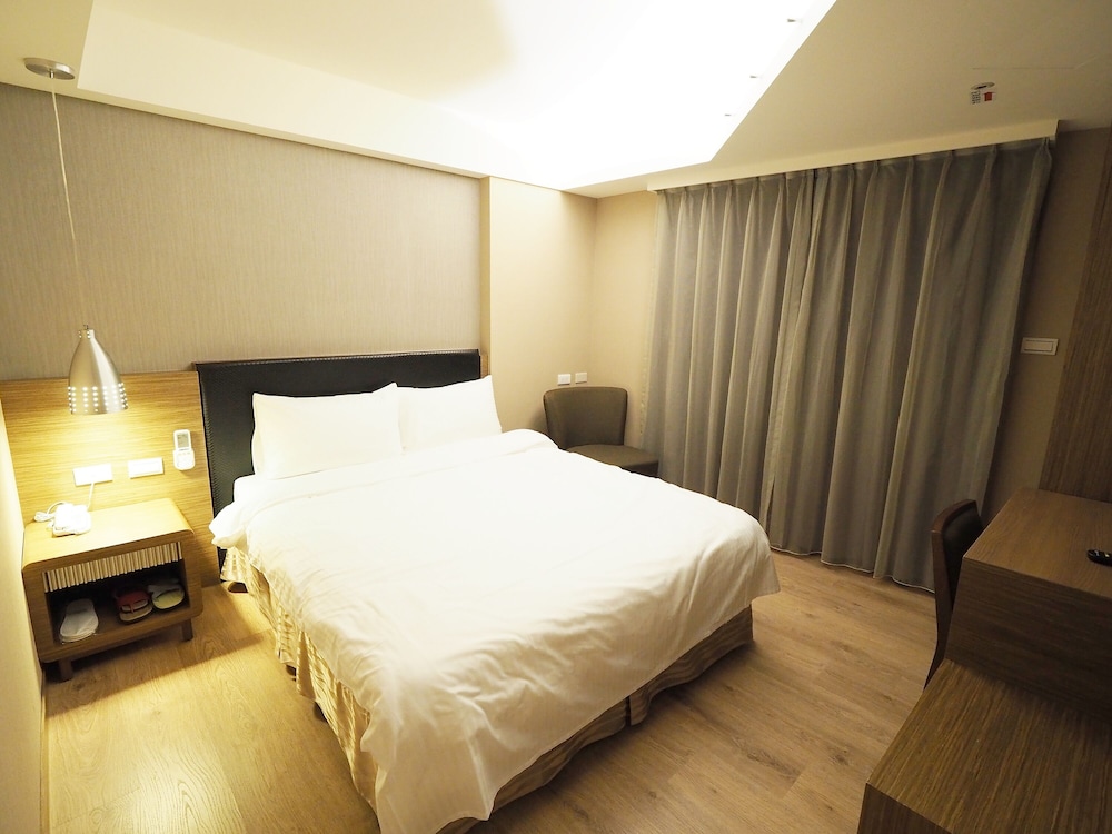 Economy, Double Bed, No Window
