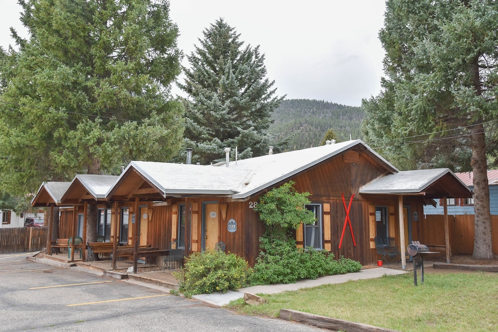 Alpine Lodge 4/50