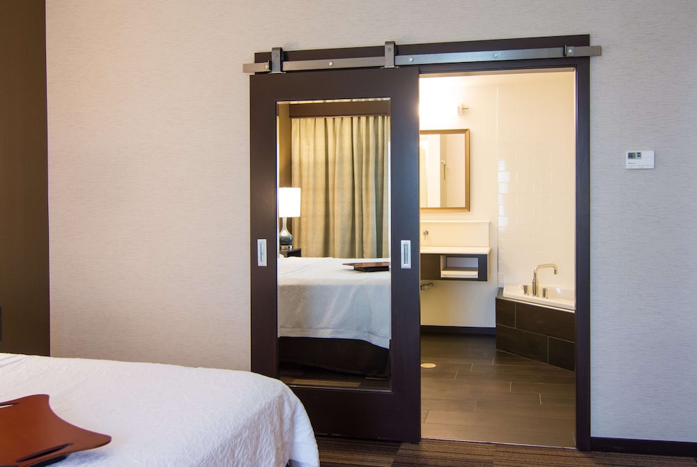 Hampton Inn Orange City 13/37