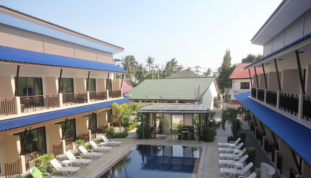 Phangan Island View Hotel 9/63