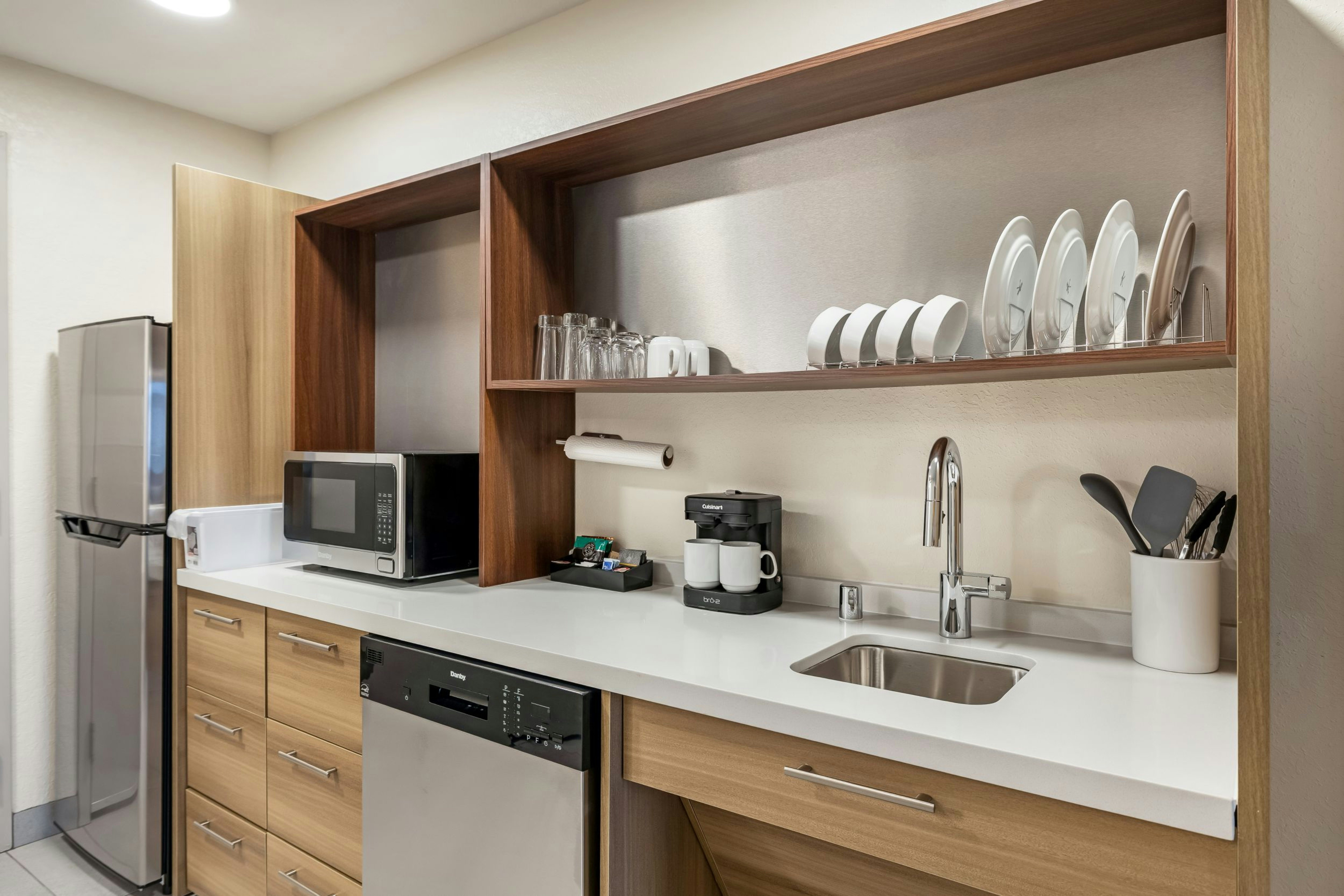 جناح استوديو بسريرين كوين، Home2 Suites by Hilton Madison East, WI 8/10