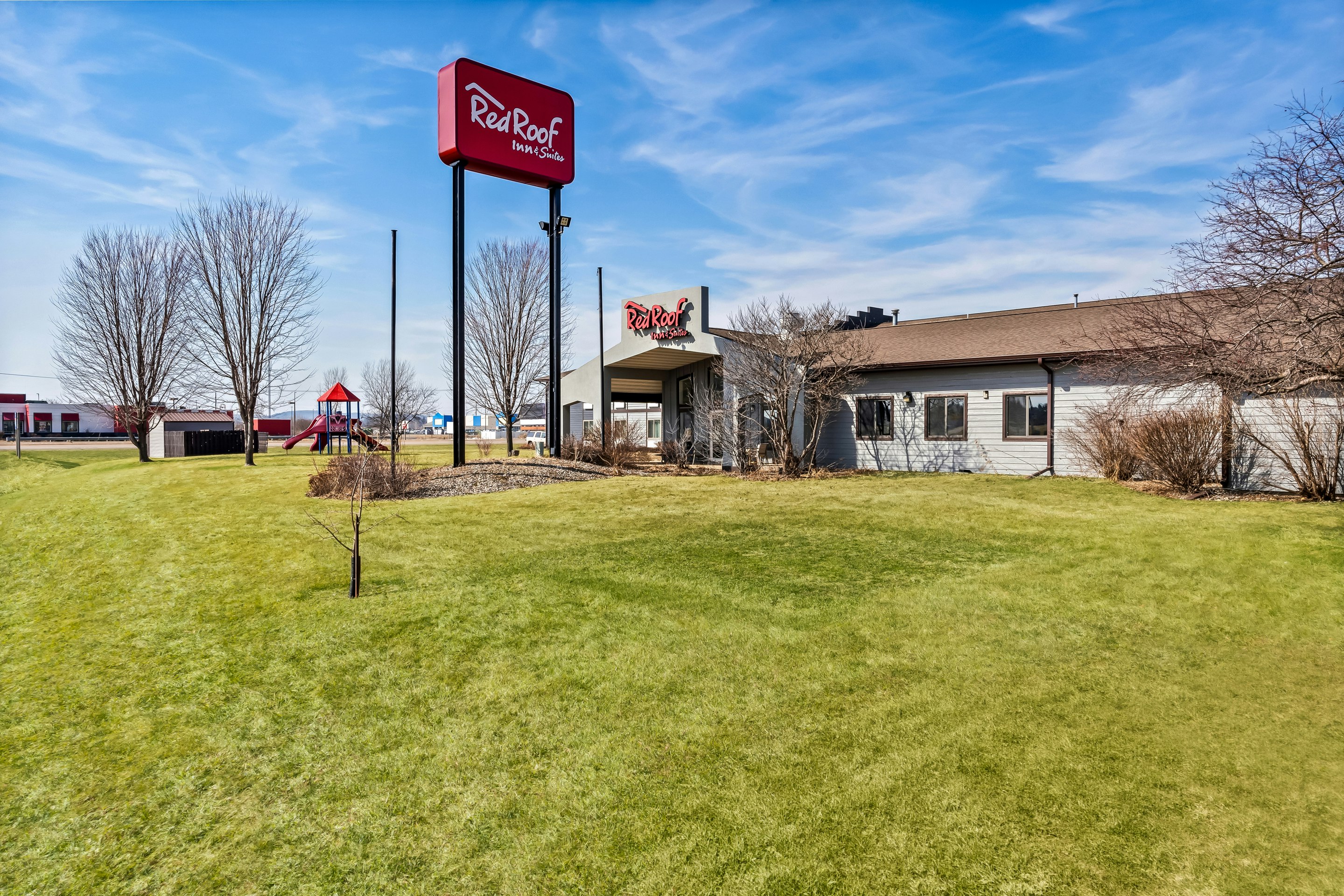 Red Roof Inn & Suites Tomah 57/57