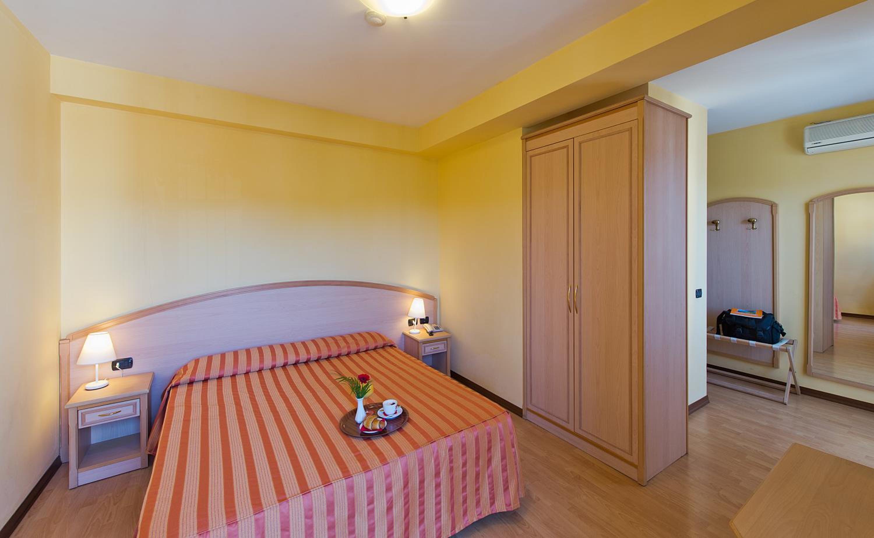 Hotel Residence Dei Fiori 37/50