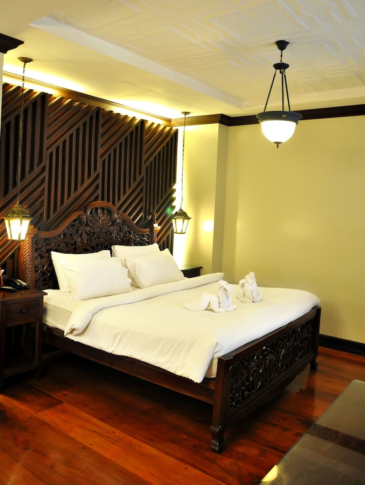 Vigan Plaza Hotel 26/71