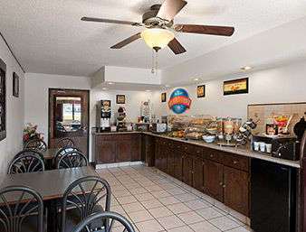Baymont by Wyndham Whitewater 4/12