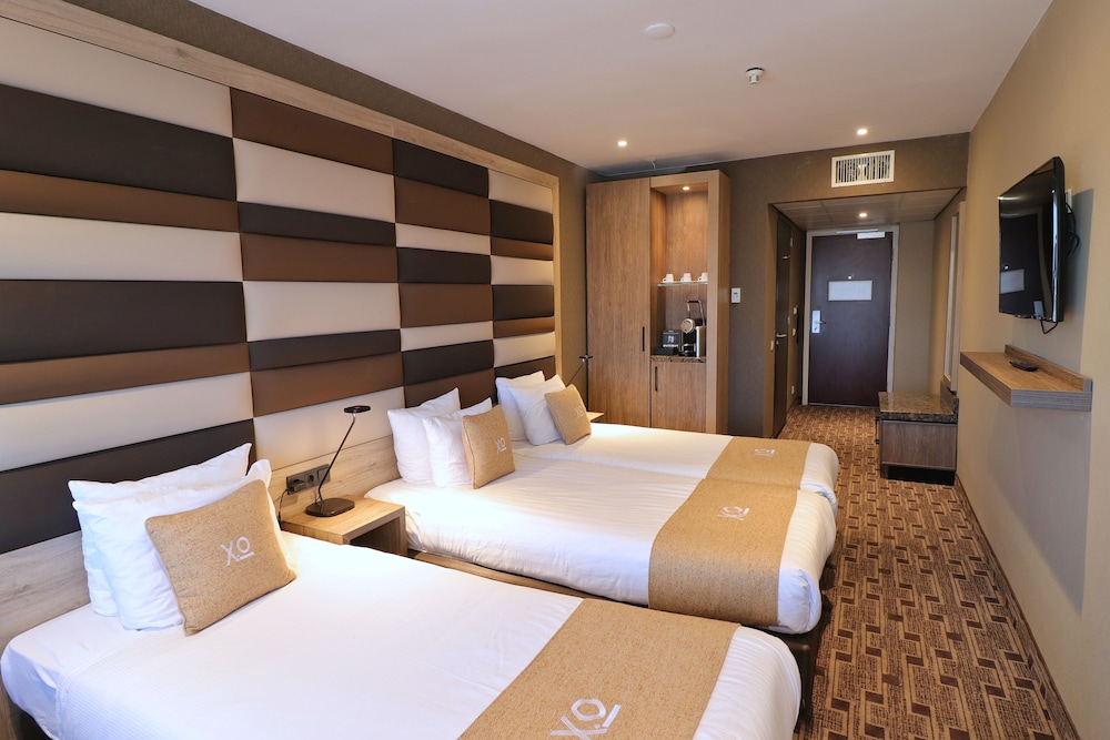 Xo Hotels Blue Tower 22/64