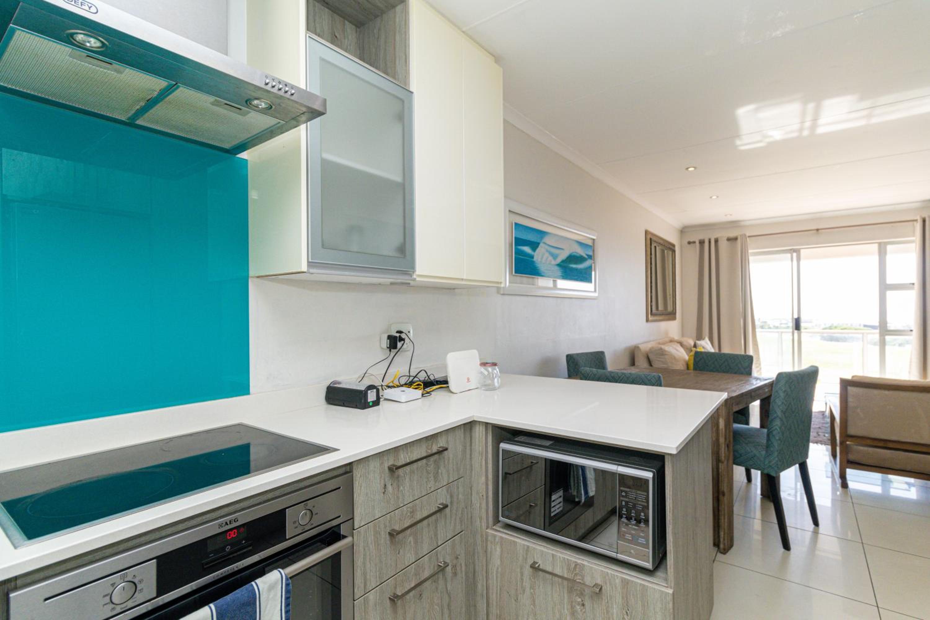 Modern Seaview Apartment 49/50