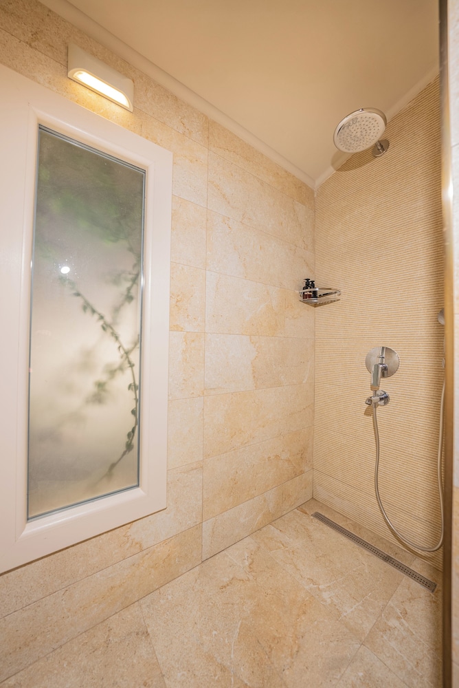 Kairos Valley Health & Nature Resort 32/68