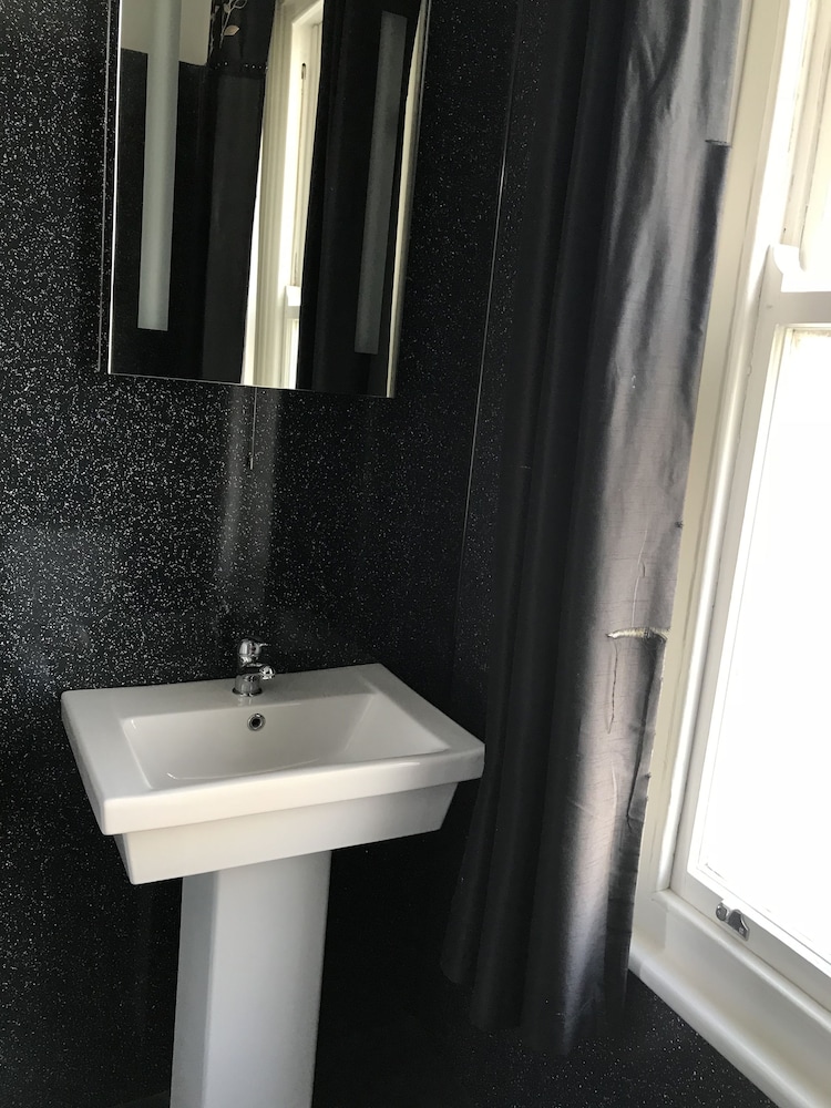 Canterbury Lodge 28/29