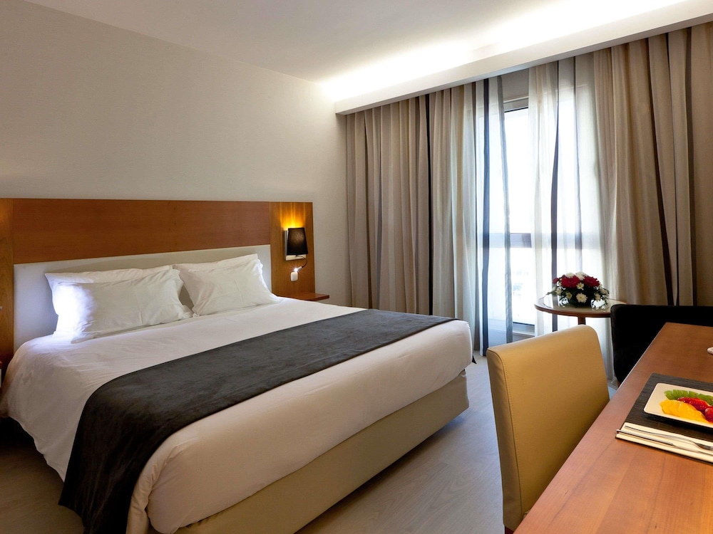 Mercure Lisboa 27/73