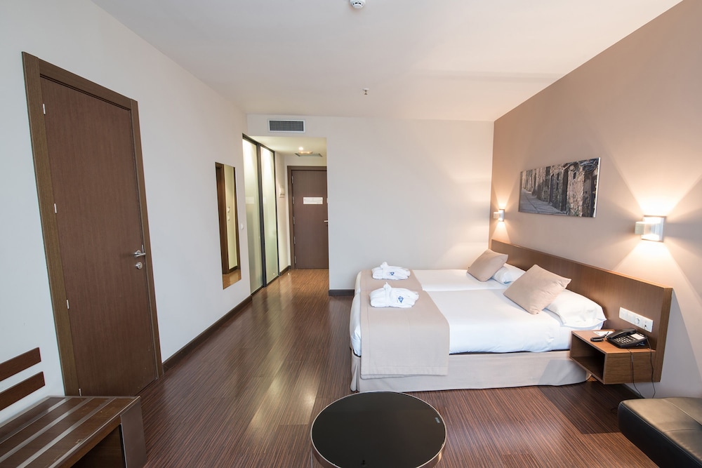 Hotel Abad San Antonio 28/57