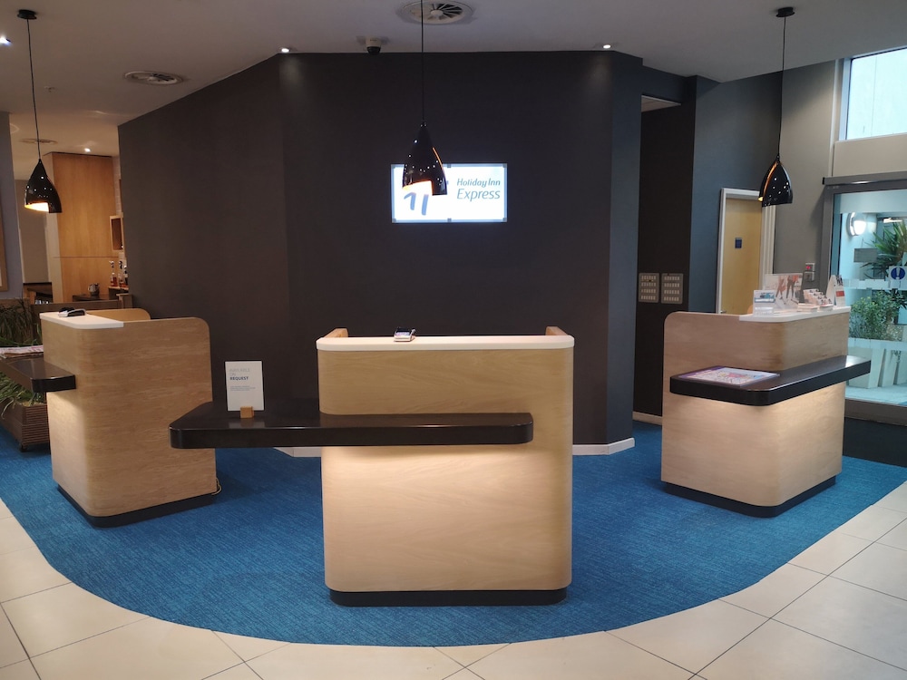 Holiday Inn Express Hull City Centre 5/67