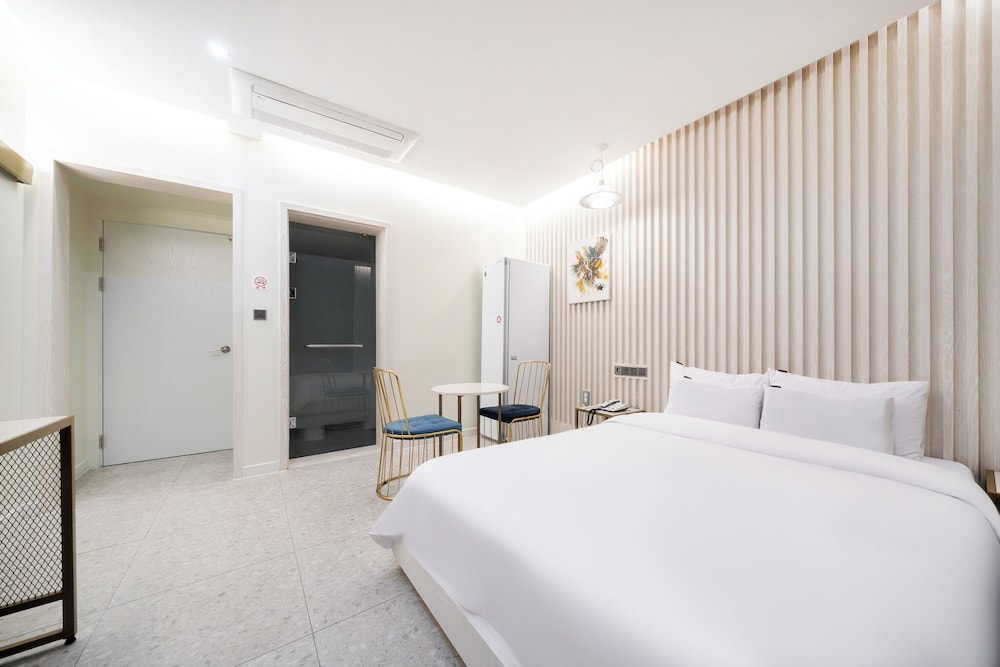 Divine Hotel Suncheon 12/37