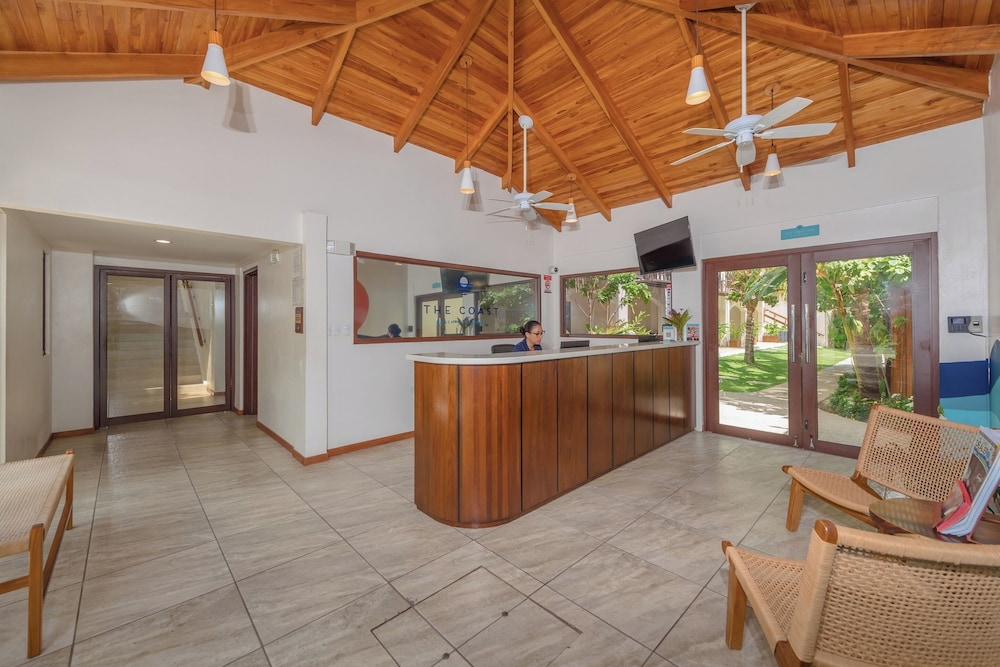 The Coast Beachfront Hotel 7/50