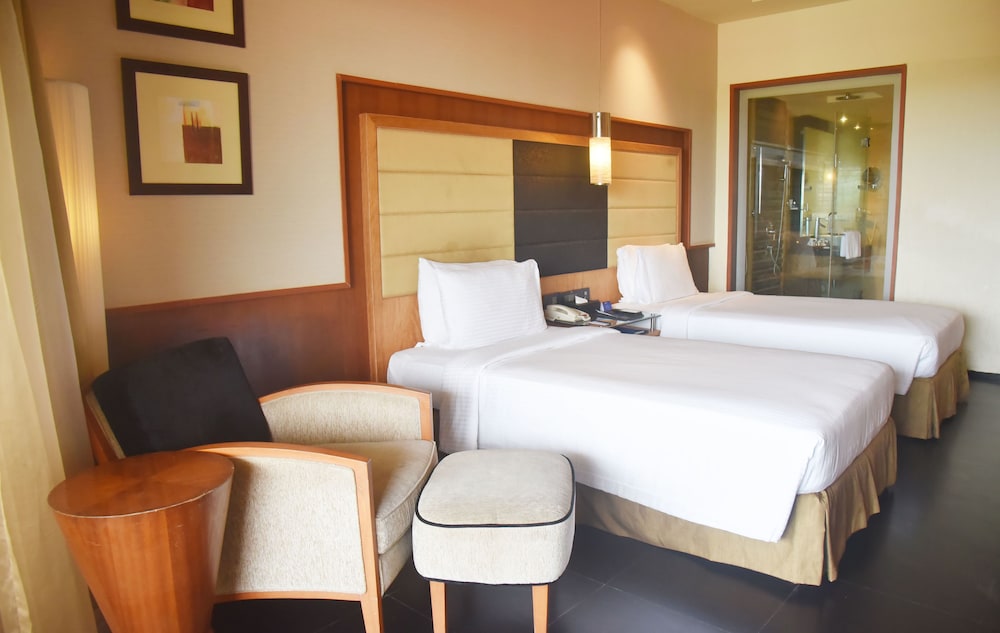 Taj Alibaug Resort & Spa, Maharashtra 5/52