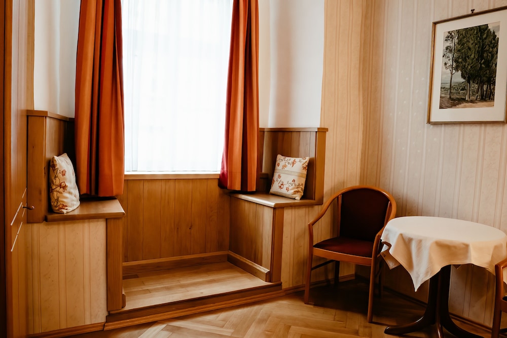 Hotel Gasthof Goldener Greifen 31/50