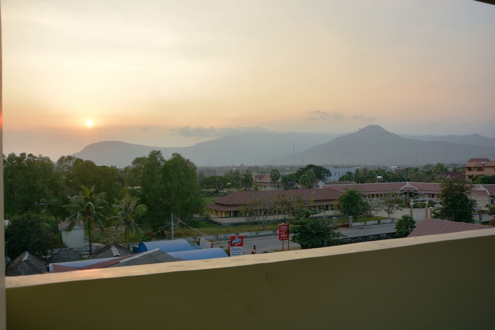 Nakru Guesthouse And Restaurant 37/42
