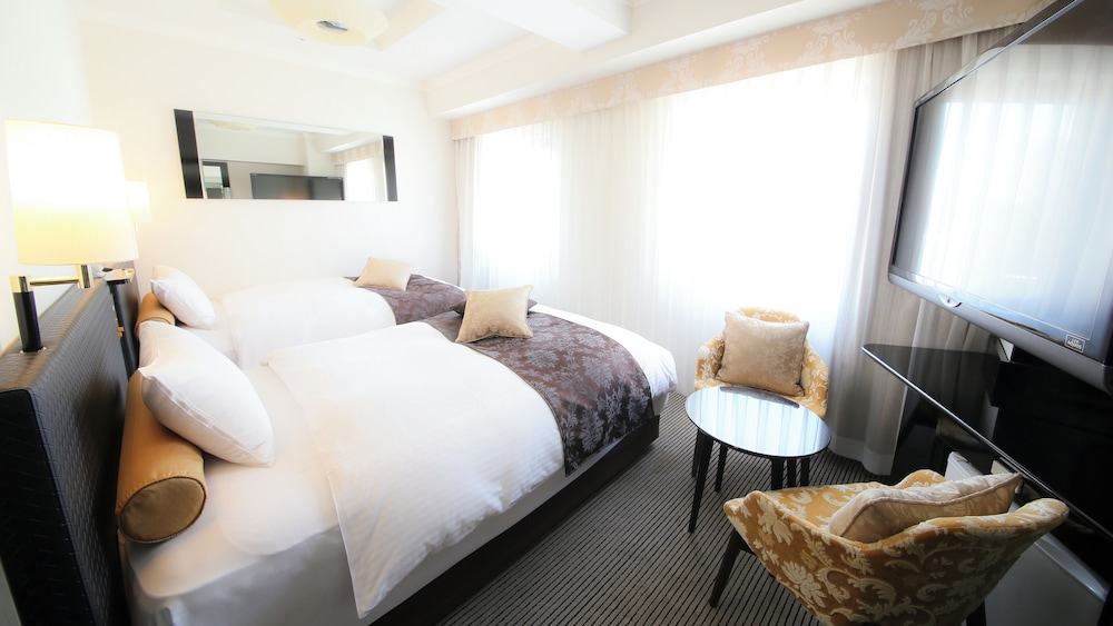 ROOM, TWIN BEDS