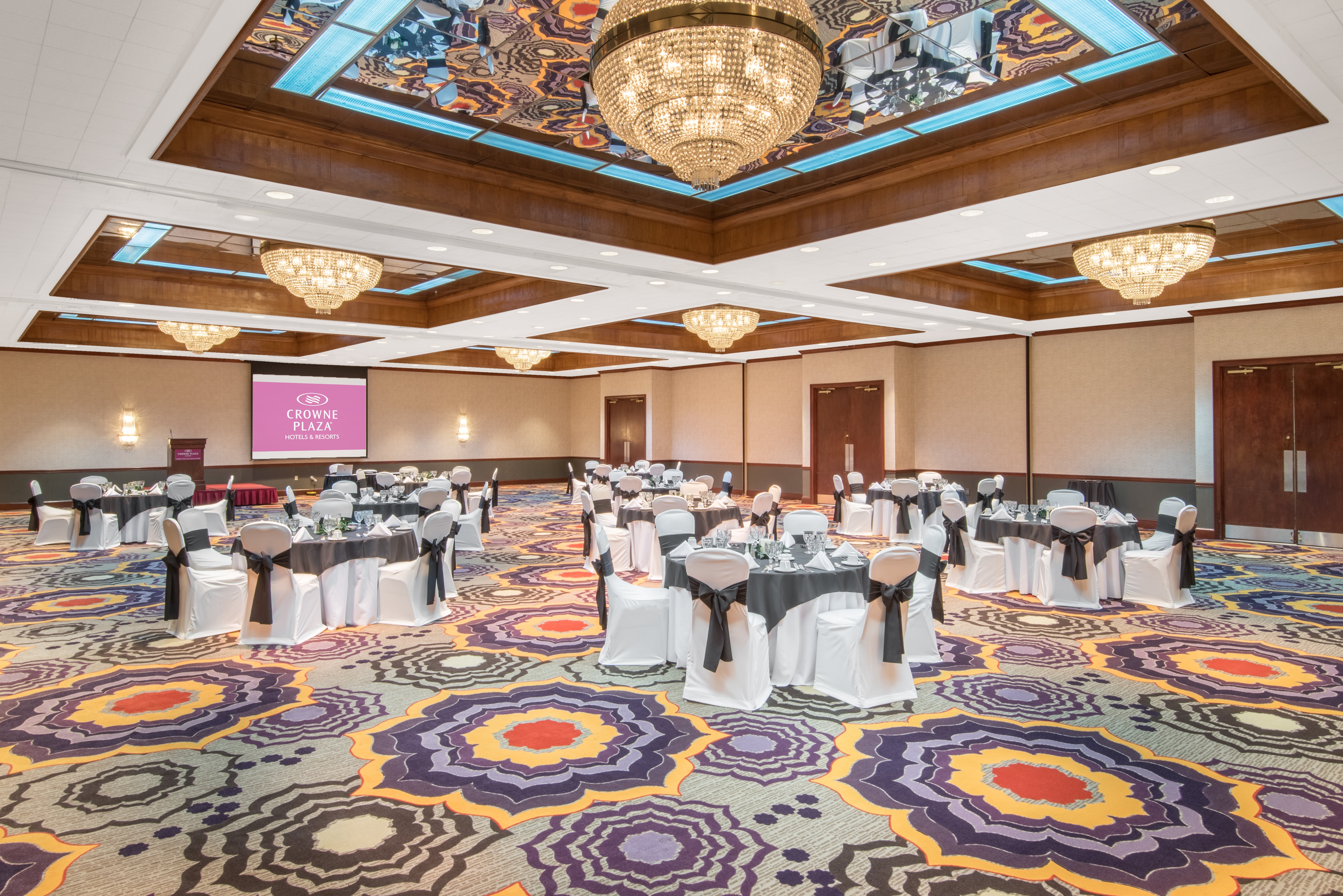 Crowne Plaza Hickory 51/61