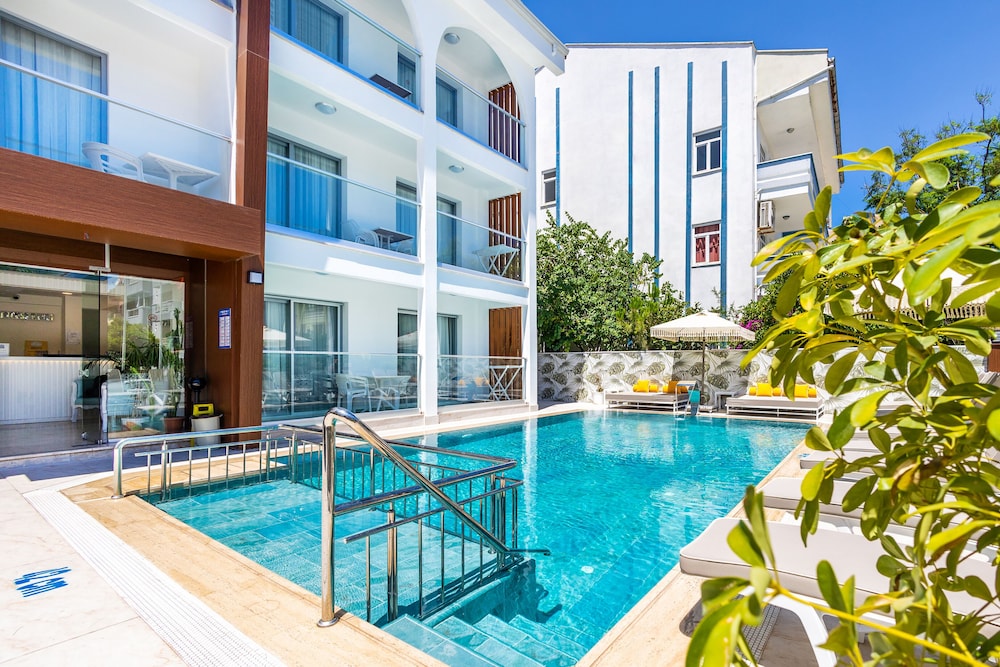 Princess Kinli Suites Hotel 7/38