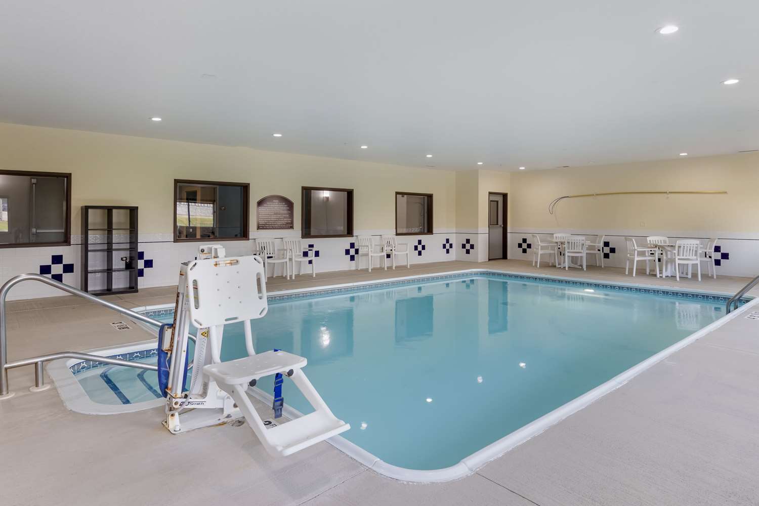 Comfort Inn and Suites Davenport Quad Cities 28/41