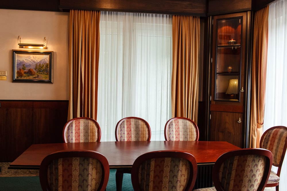 Rahat Palace Hotel 46/75
