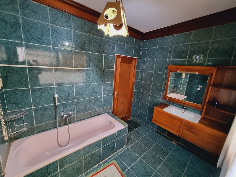 La Residence D Apos Ankerana 46/50