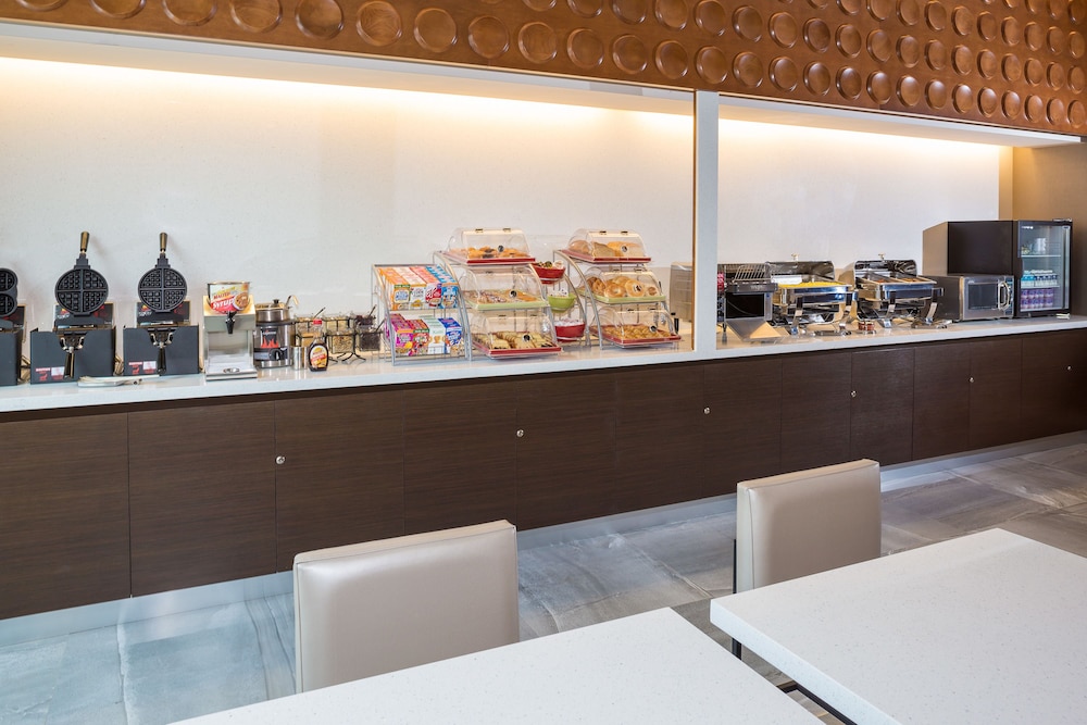 Wingate By Wyndham Miami Airport 26/37