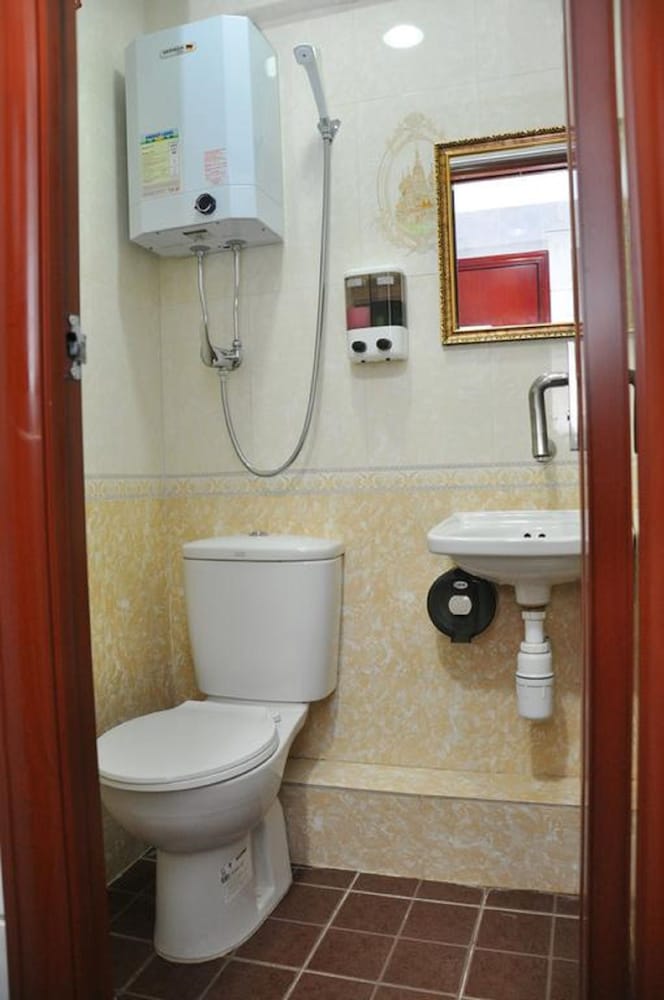 ROOM, TRIPLE