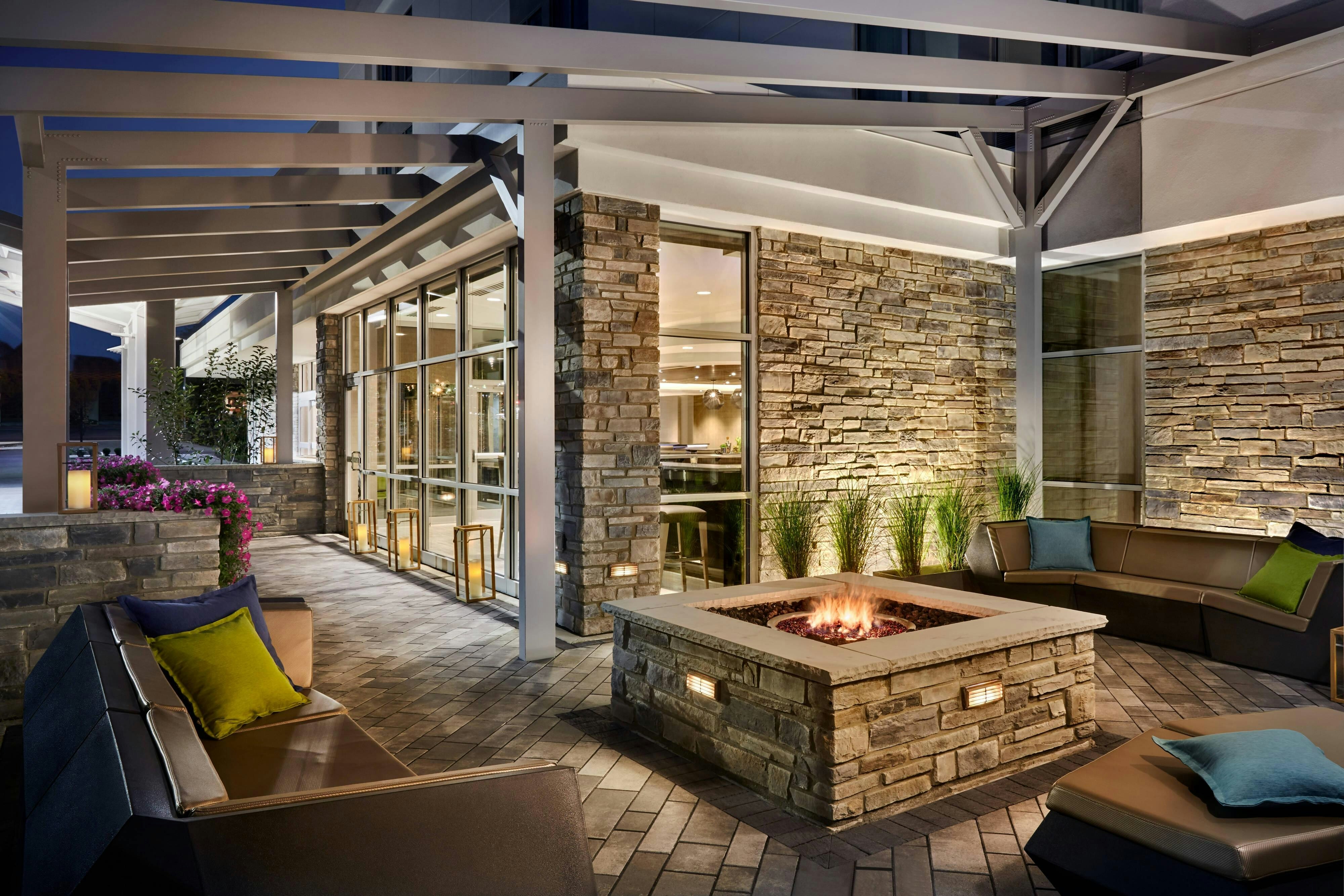 SPRINGHILL SUITES CLEVELAND INDEPENDENCE 8/16