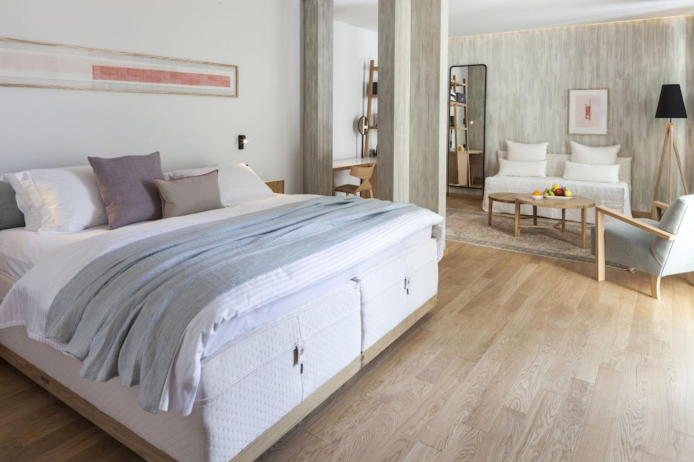 METROPOLITAN, SUITE, ACROPOLIS VIEW