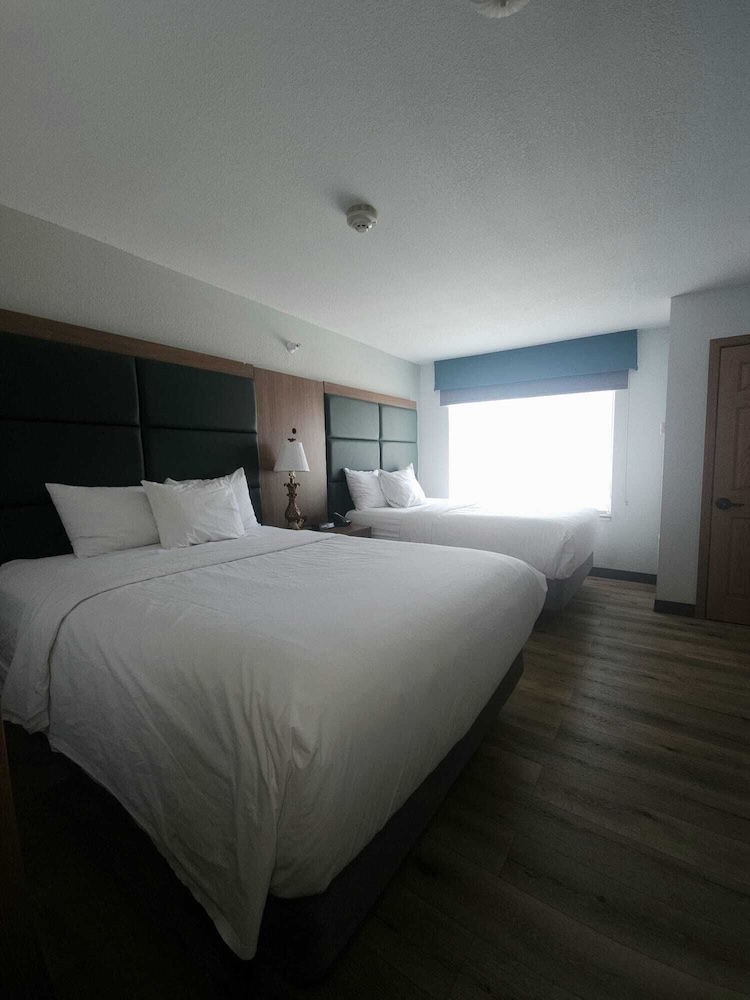 Wingate by Wyndham Youngstown/Austintown 12/48